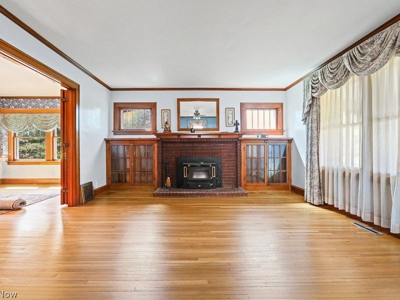 231 E Milton Street , Alliance, OH 44601 Photo 7