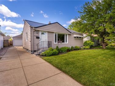 60 Ermann Drive, Buffalo, NY 14217