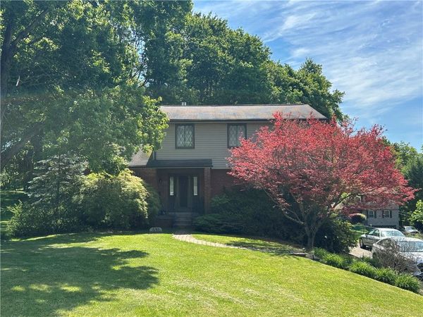 1745 Washington Road , Apollo, PA 15613