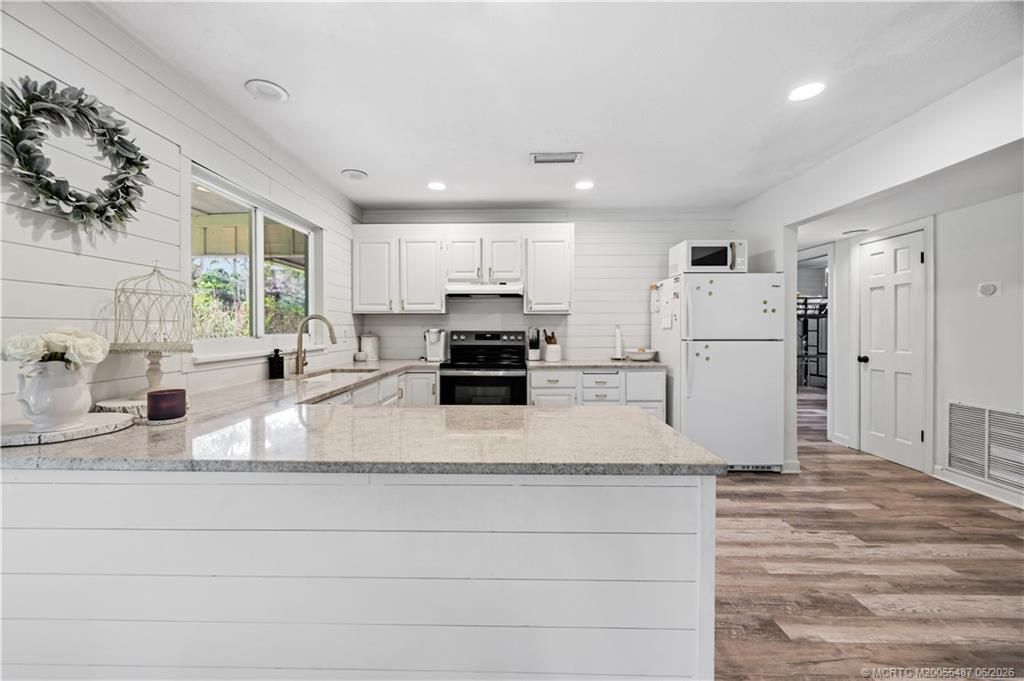 2001 SW Racquet Club Drive, Palm City, FL 34990 Photo