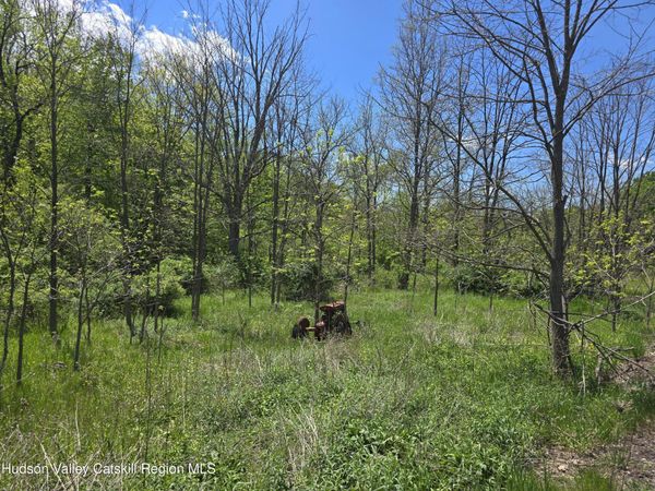 5143 New York 81 , Greenville, NY 12083