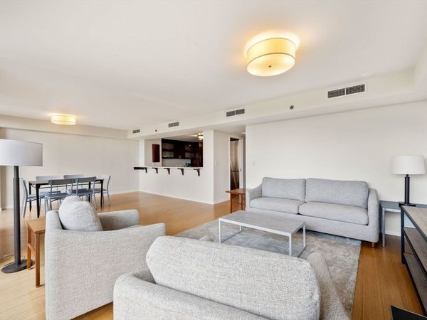 975 Memorial Dr, Unit 808, Cambridge, MA 02138