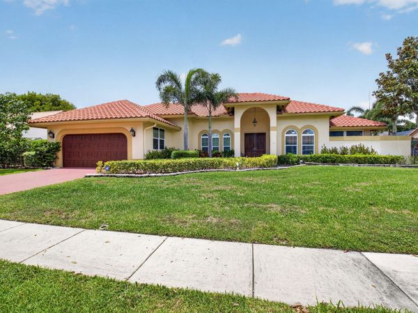 2931 NW 25th Way, Boca Raton, FL 33434