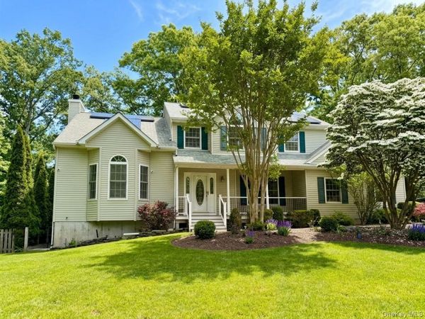 32 4th Avenue , Rocky Point, NY 11778