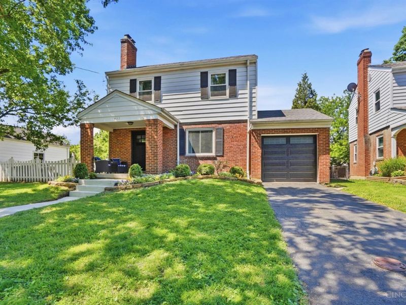 4157 Paxton Woods Lane, Cincinnati, OH 45209 Photo 2