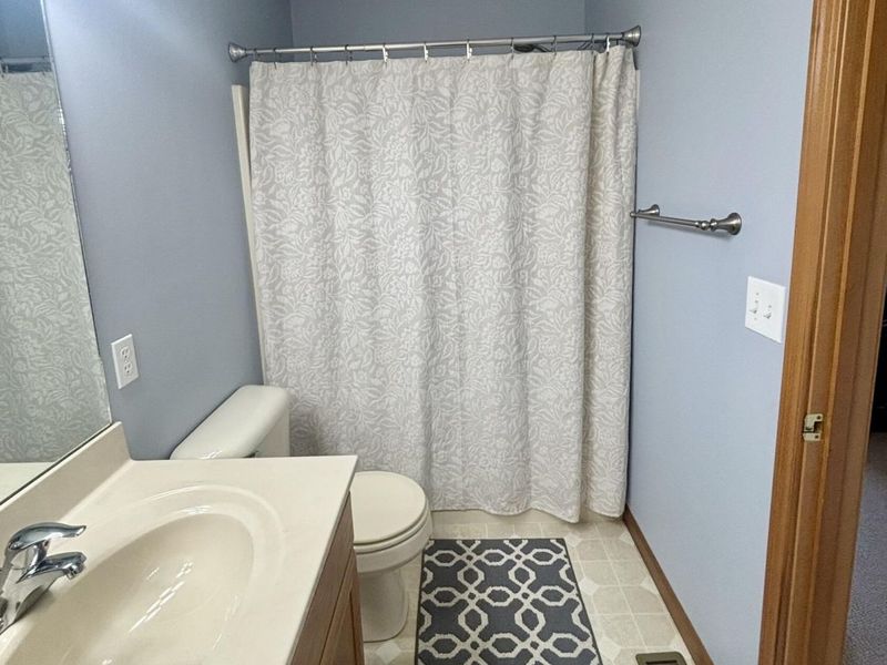808 Lambert Drive, Piqua, OH 45356 Photo 18