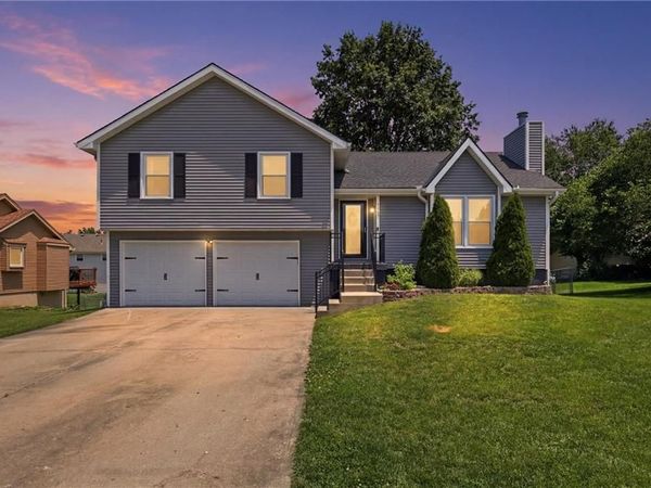1707 Sunset Drive, Kearney, MO 64060