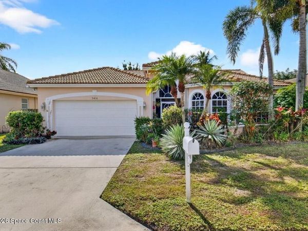 9436 Lago Drive , Boynton Beach, FL 33426
