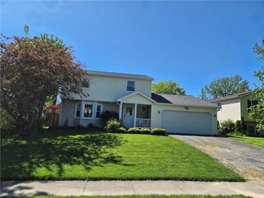 11 Pebbleview Drive, Rochester, NY 14612
