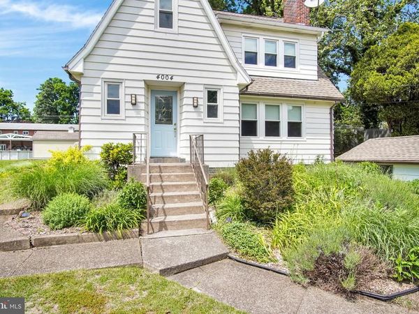 4004 ASH STREET, HARRISBURG, PA 17109