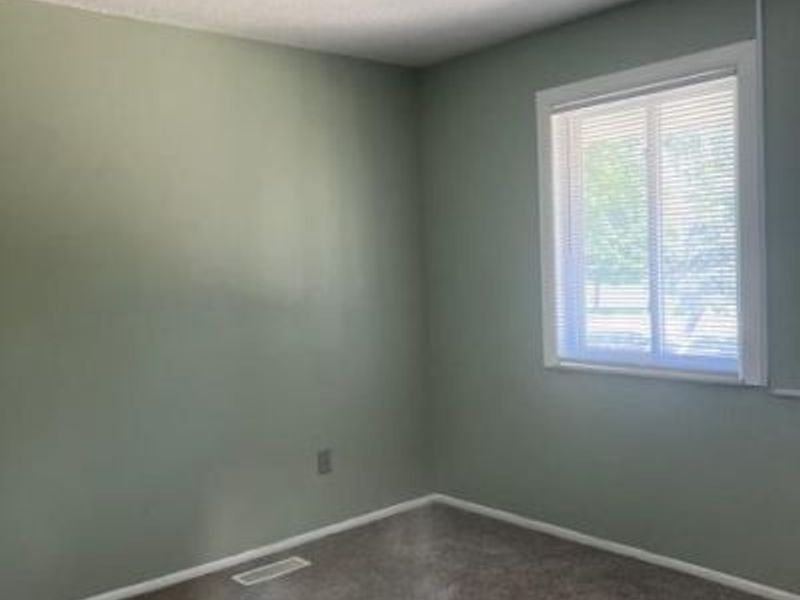 2020 S Breiel Boulevard, Middletown, OH 45044 Photo 9