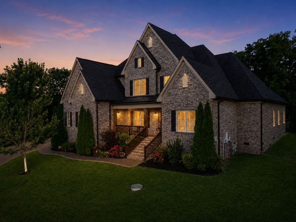 9213 Dutch Belted Ct, Nolensville, TN 37135