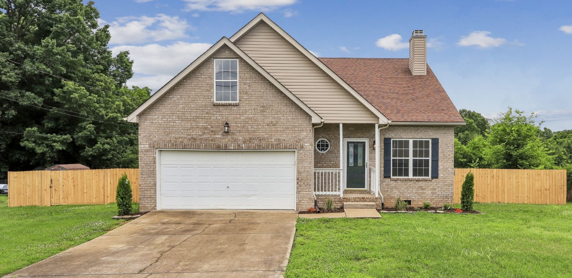 214 Bankside Dr, Smyrna, TN 37167 Main Photo