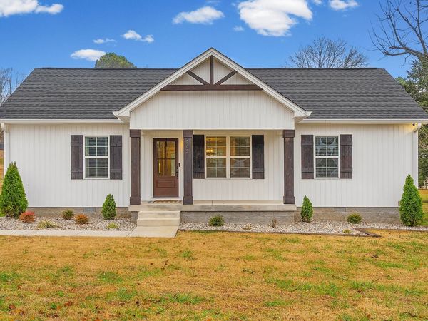205 Maple St , Adams, TN 37010