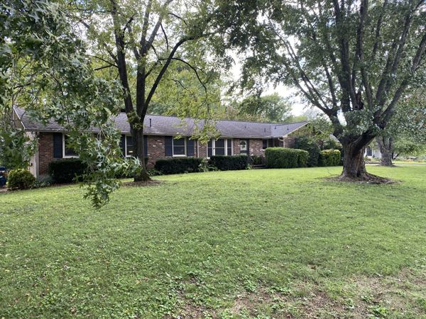 443 Oakley Dr, Nashville, TN 37220