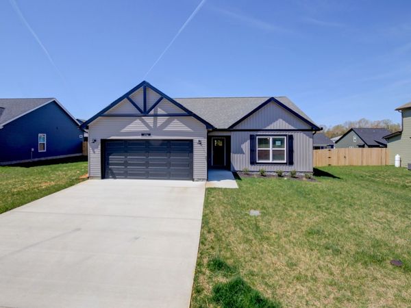 196 Donegal Dr, Clarksville, TN 37042