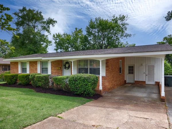 2017 Chambers Dr NE, Huntsville, AL 35811