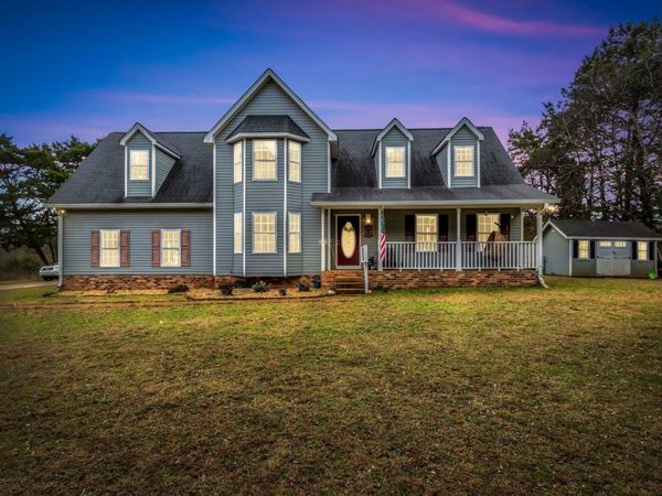 4897 Pyles Rd , Chapel Hill, TN 37034