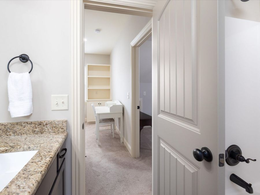 Property Image 37