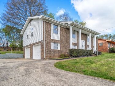 111 Edgewood Cir , Fort Oglethorpe, GA 30742