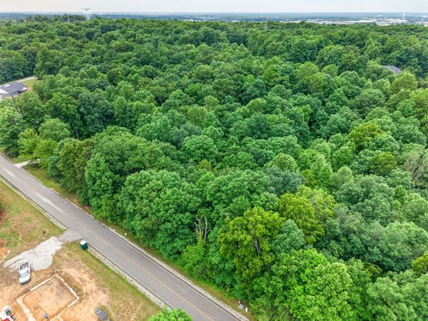 2022 Cumberland View Dr , Crossville, TN 38571