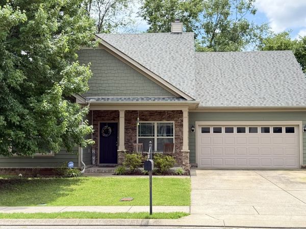 5231 Nancy Seward Dr , Murfreesboro, TN 37129