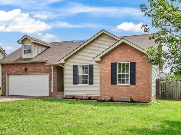 3441 Loon Dr, Clarksville, TN 37042
