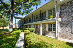 516 Arlington Drive photo 4