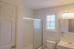 516 Arlington Drive photo 4
