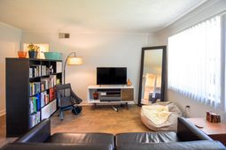 516 Arlington Drive photo 4