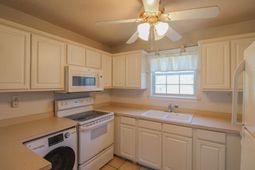 516 Arlington Drive photo 4