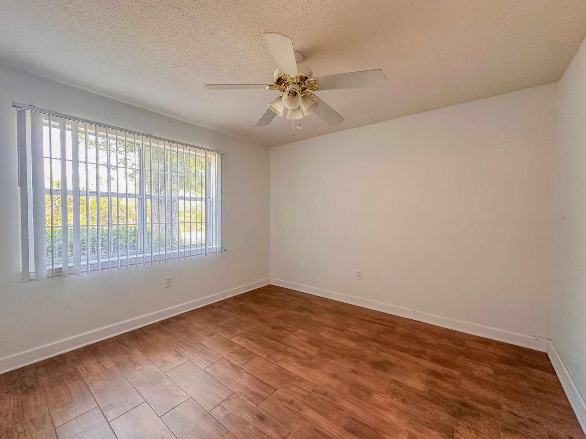 516 Arlington Drive Photo 8