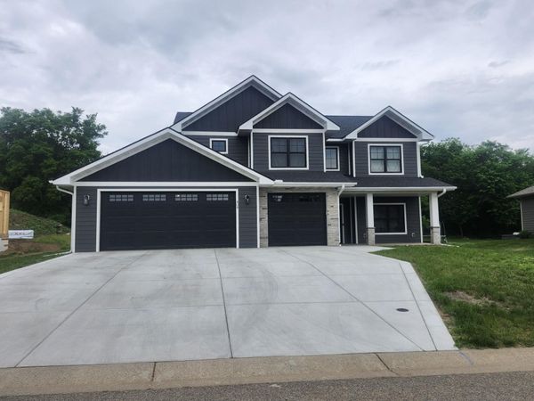 409 Sunflower Court, Cannon Falls, MN 55009