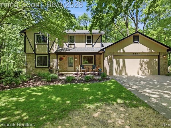 4457 Fettig Trail , White Lake Twp, MI 48383