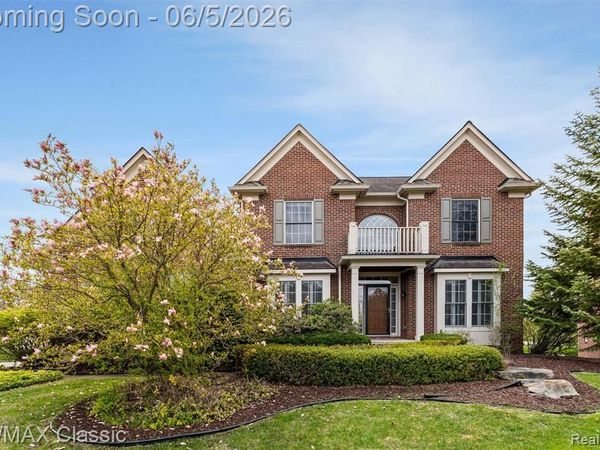 45201 Jacob Drive , Novi, MI 48375