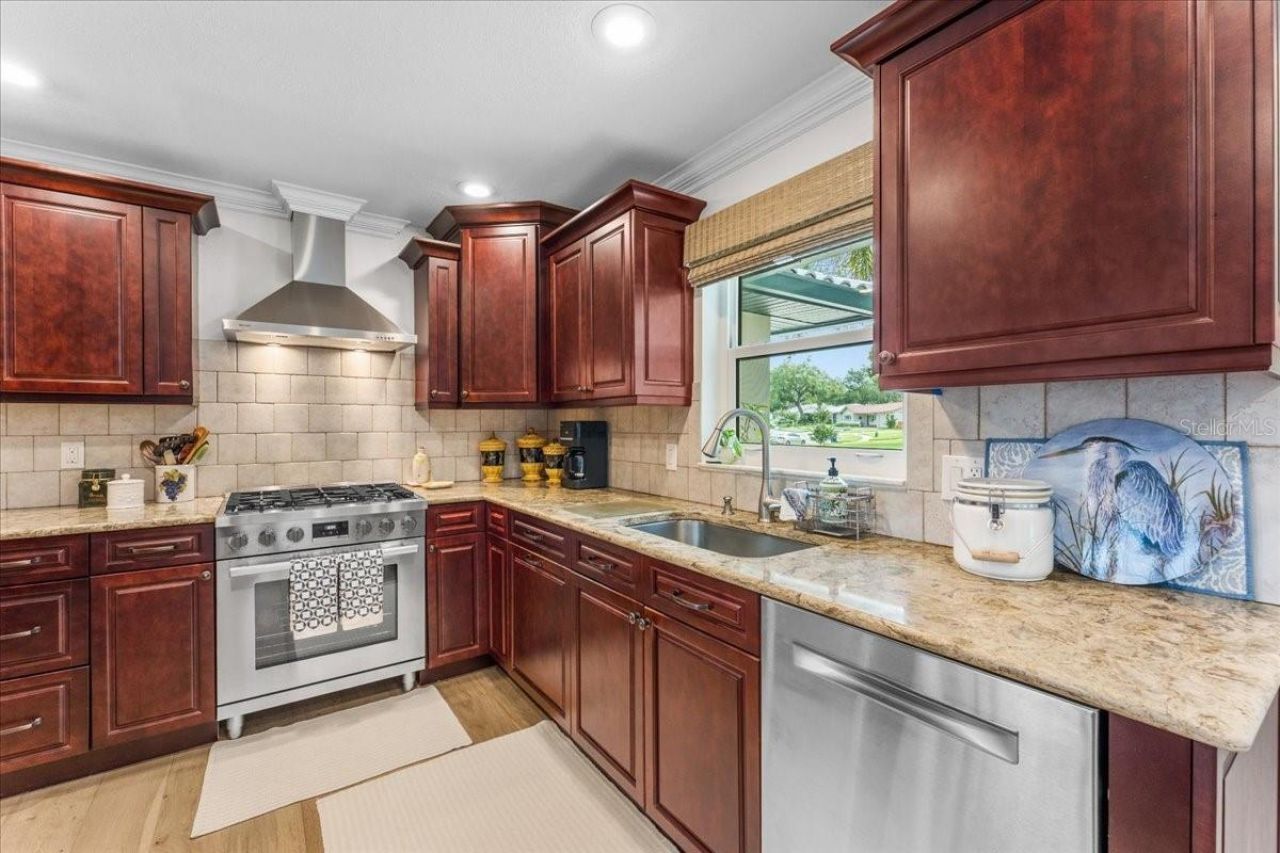 6710 121st Street, Seminole, FL 33772 Photo