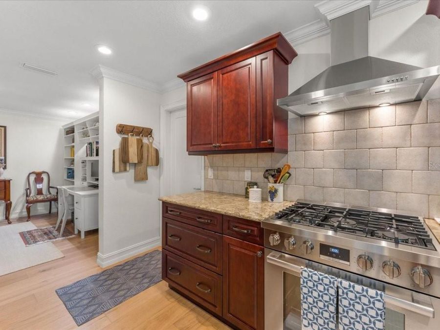 Property Image 16