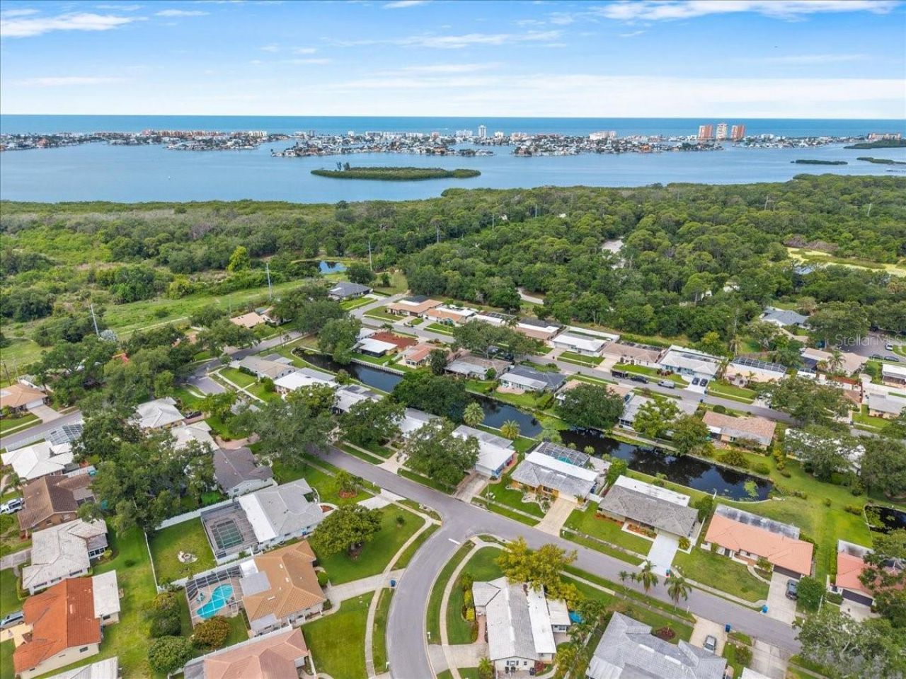 6710 121st Street, Seminole, FL 33772 Photo