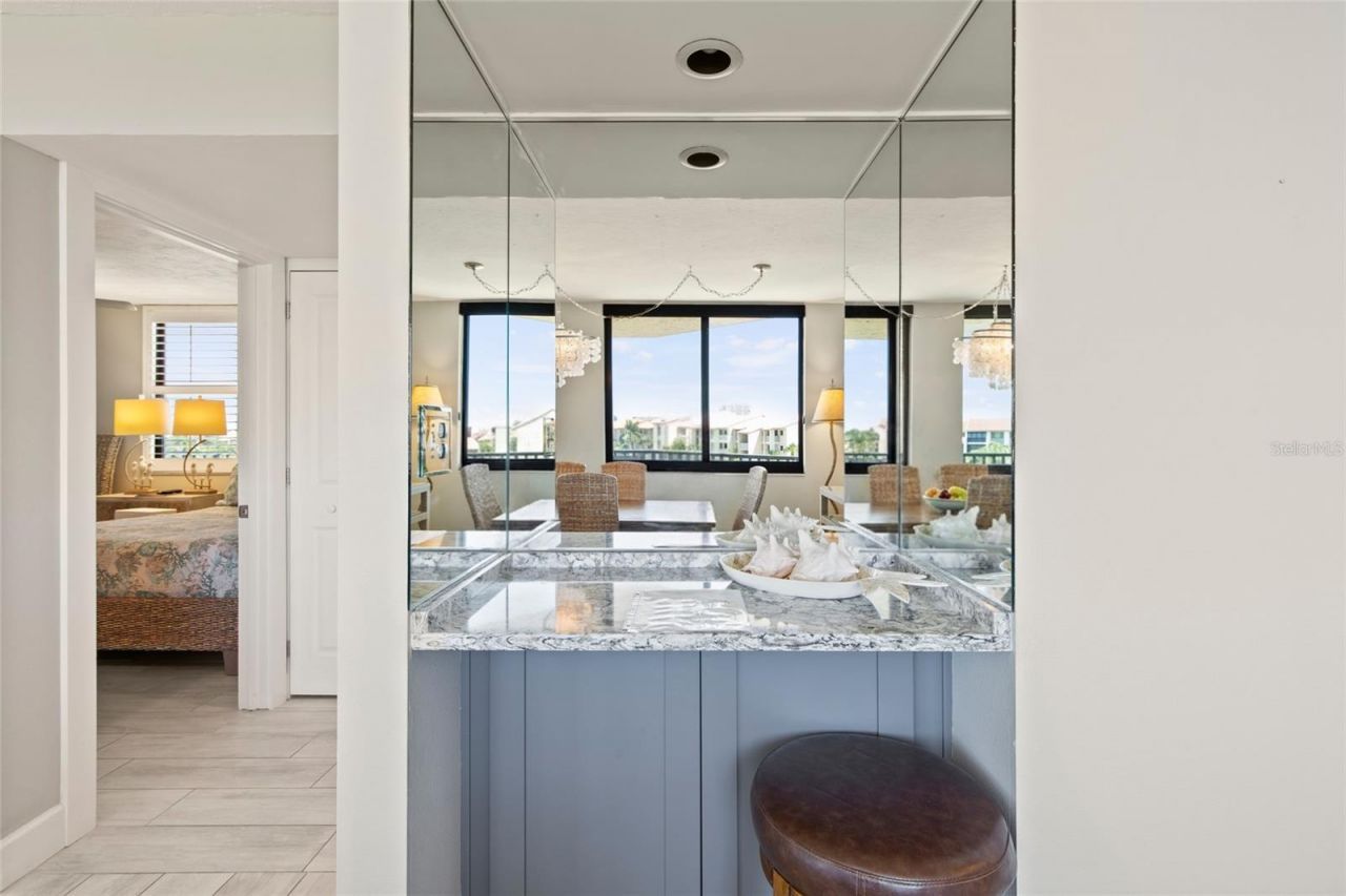 6266 Midnight Pass Road , Unit 404, Sarasota, FL 34242 Photo