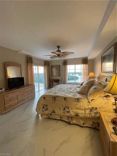 13105 Vanderbilt Dr, Unit 808, Naples, FL 34110 Photo