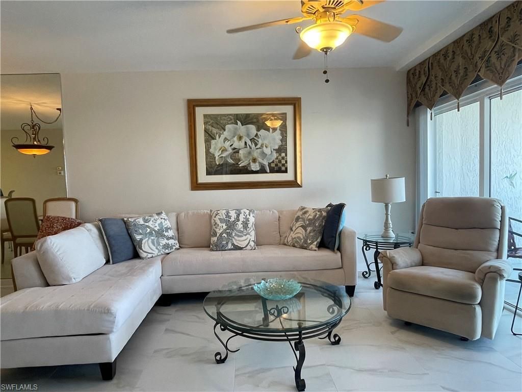 13105 Vanderbilt Dr, Unit 808, Naples, FL 34110 Photo