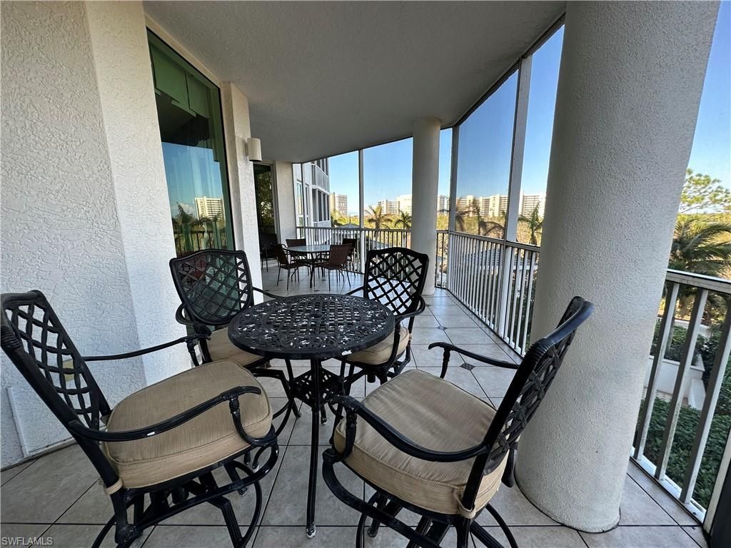 325 Dunes Blvd, Unit 306, Naples, FL 34110 Photo