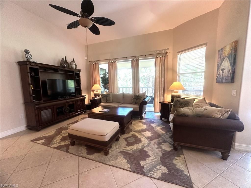 1634 Tarpon Bay Dr S, Unit 202, Naples, FL 34119 Photo
