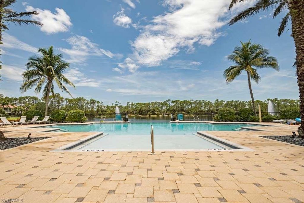 1634 Tarpon Bay Dr S, Unit 202, Naples, FL 34119 Photo