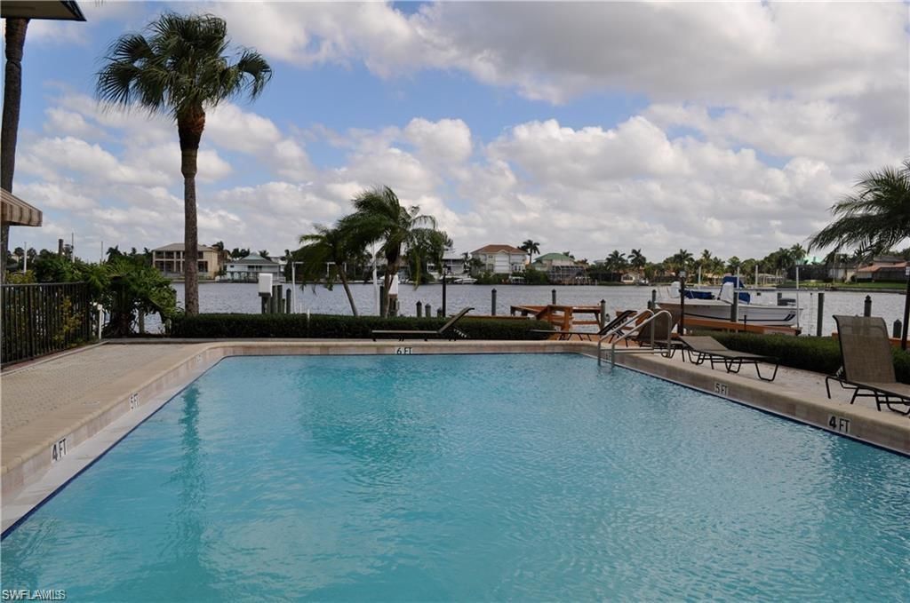 271 Southbay Dr , Unit 235, Naples, FL 34108 Photo