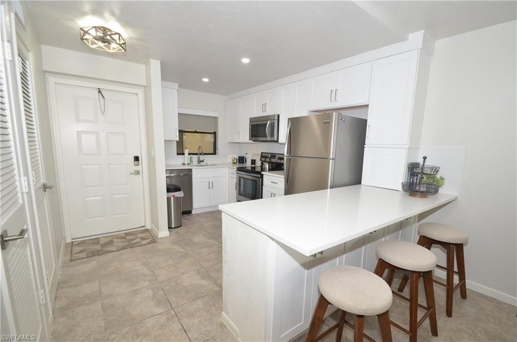271 Southbay Dr , Unit 235, Naples, FL 34108 Photo