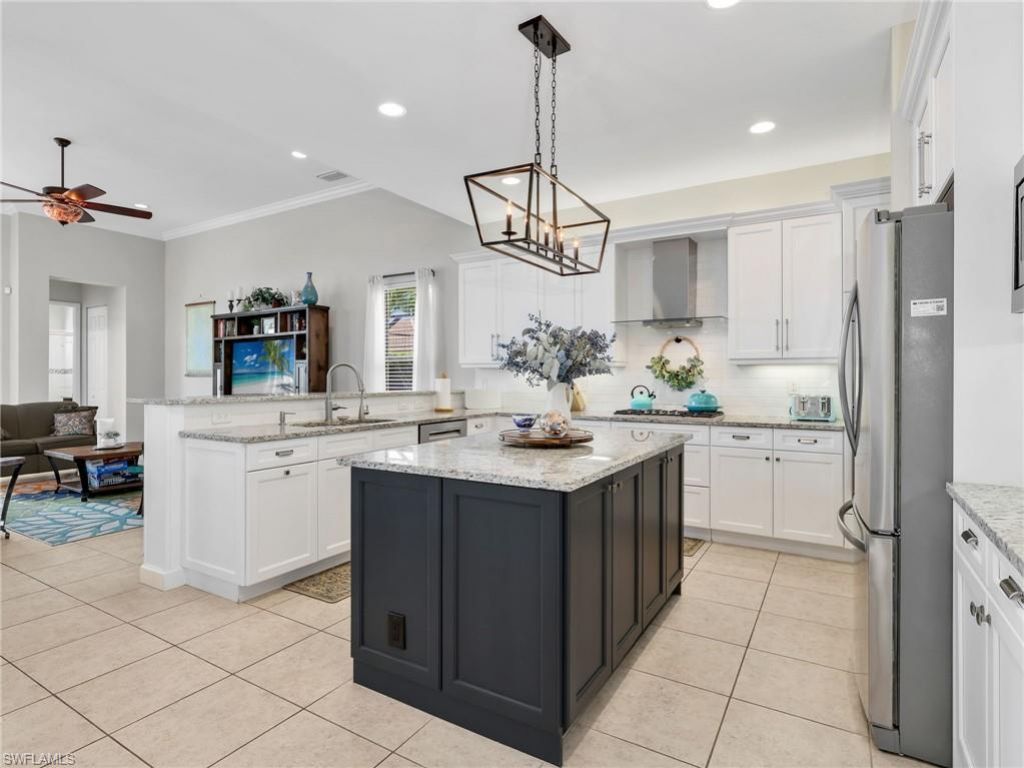 2756 Crystal Way, Naples, FL 34119 Photo
