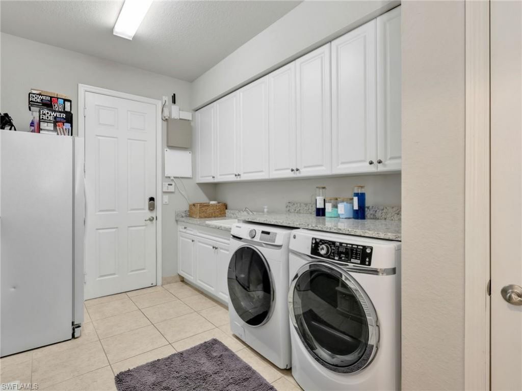 2756 Crystal Way, Naples, FL 34119 Photo