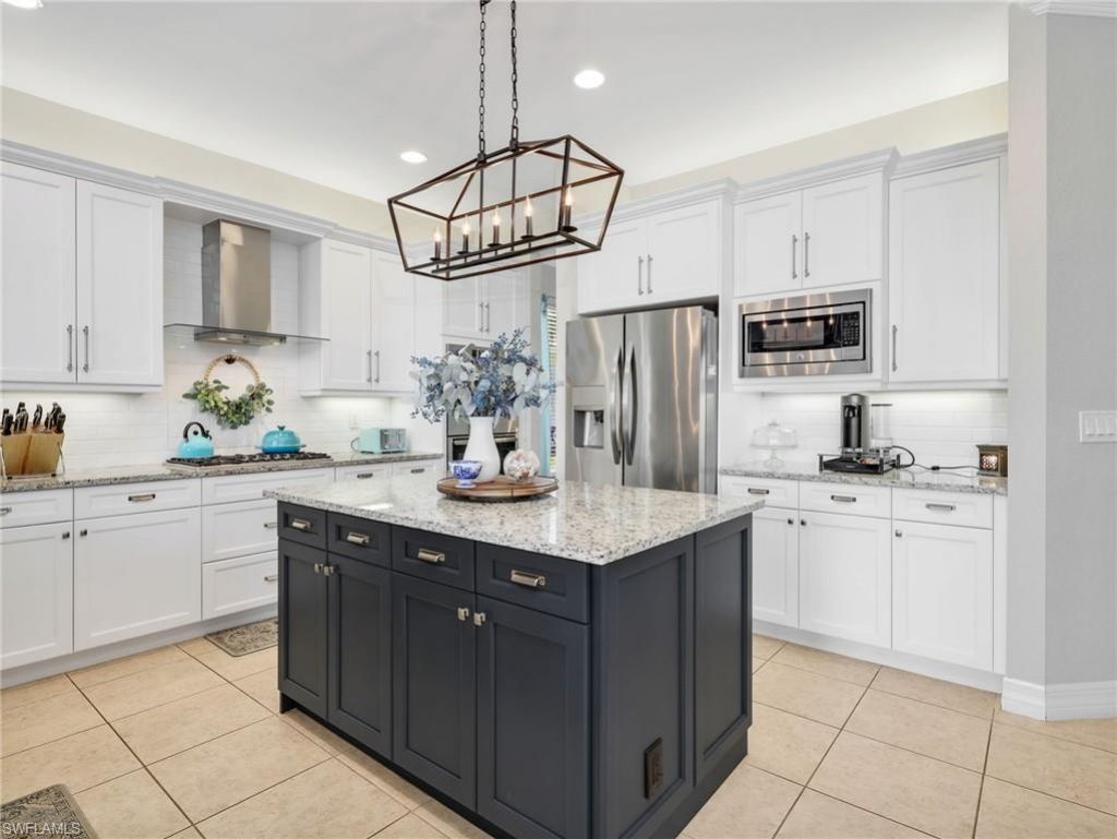 2756 Crystal Way, Naples, FL 34119 Photo