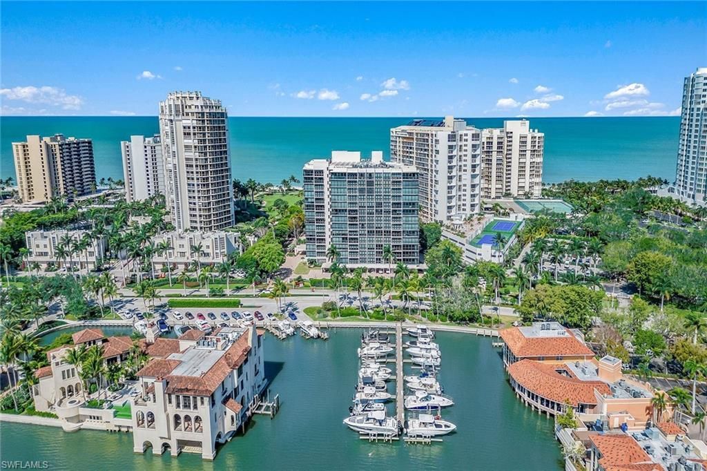 4031 Gulf Shore Blvd N, Unit 3B, Naples, FL 34103 Photo